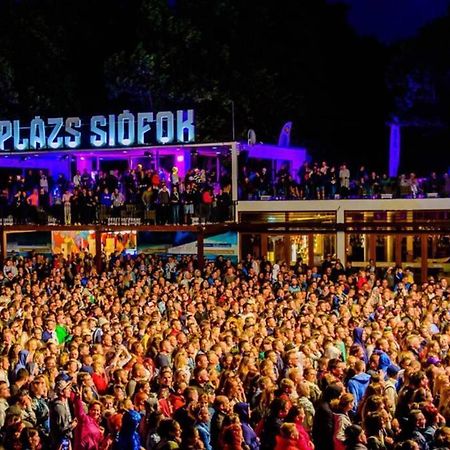 Lido Di Siofok - Aranypart - Minden 1 Percre! 아파트 외부 사진