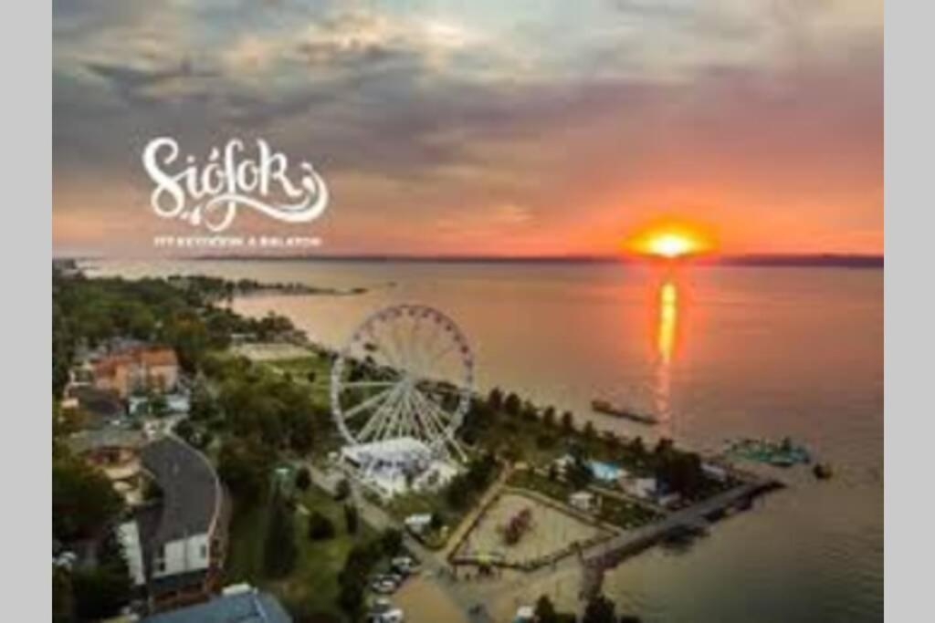 Lido Di Siofok - Aranypart - Minden 1 Percre! 아파트 외부 사진