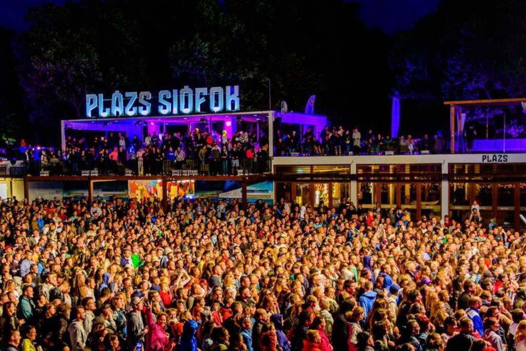 Lido Di Siofok - Aranypart - Minden 1 Percre! 아파트 외부 사진