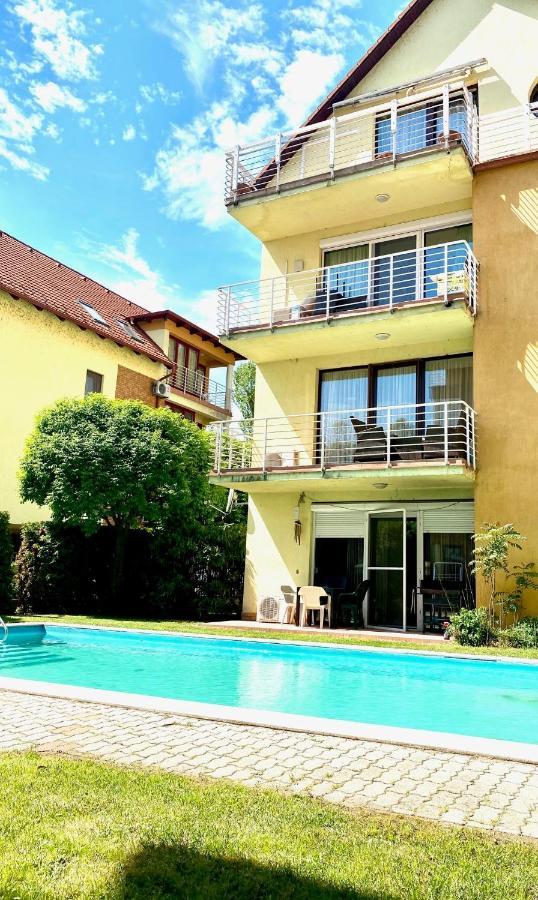 Lido Di Siofok - Aranypart - Minden 1 Percre! 아파트 외부 사진