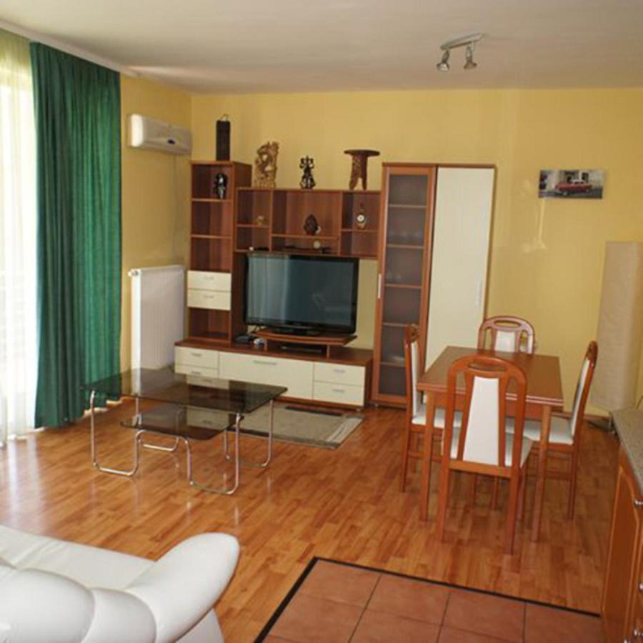 Lido Di Siofok - Aranypart - Minden 1 Percre! 아파트 외부 사진